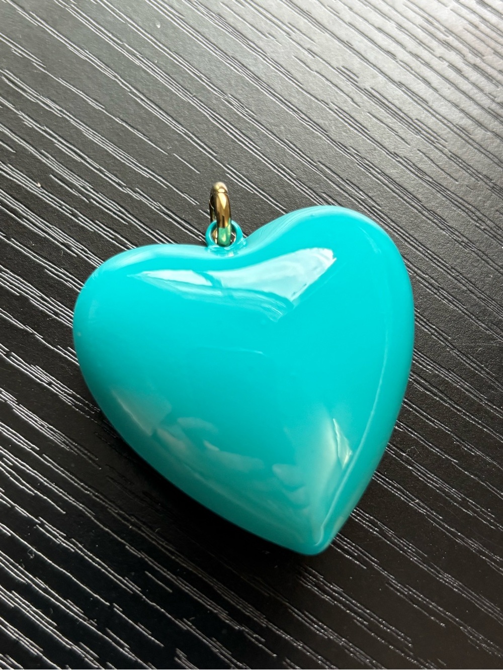 NWot Roxanne assoulin  big puffy heart